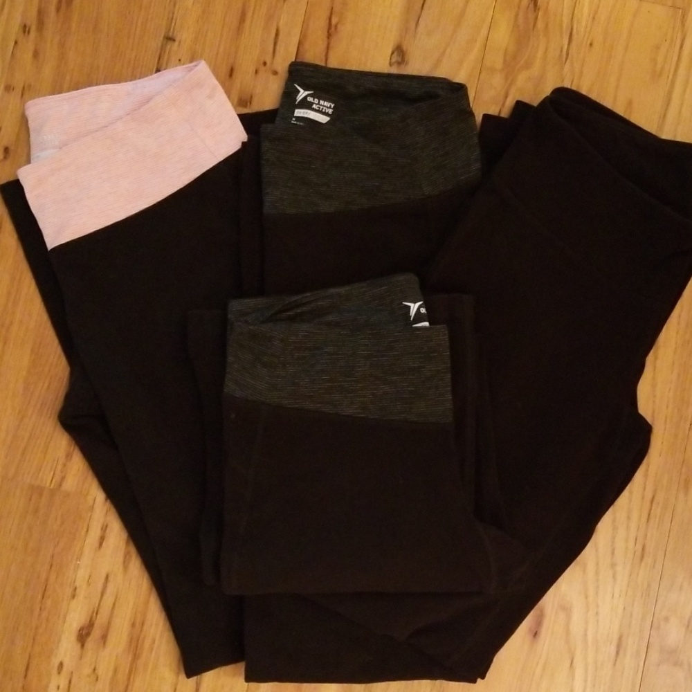 Old Navy slim boot yoga pants